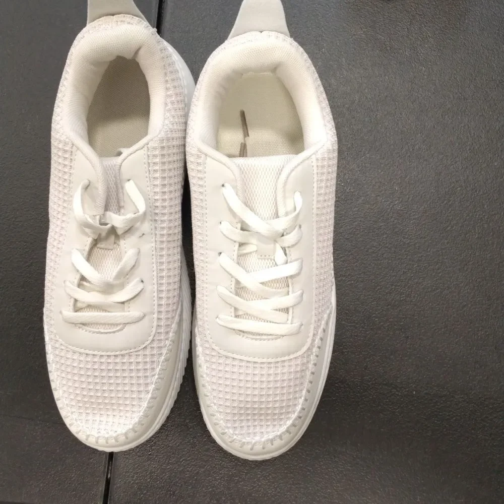White Walking Sneaker